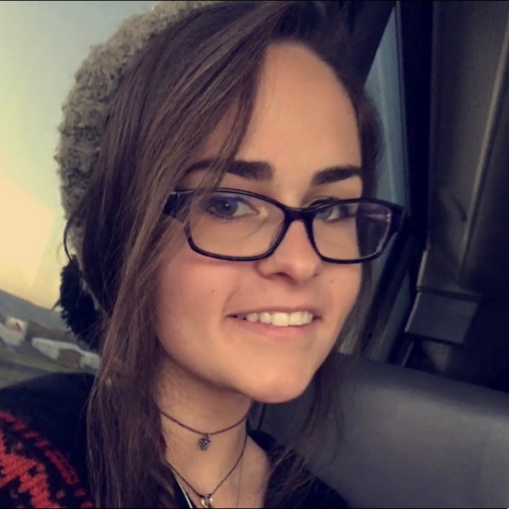 Meet your Posher, Lauren